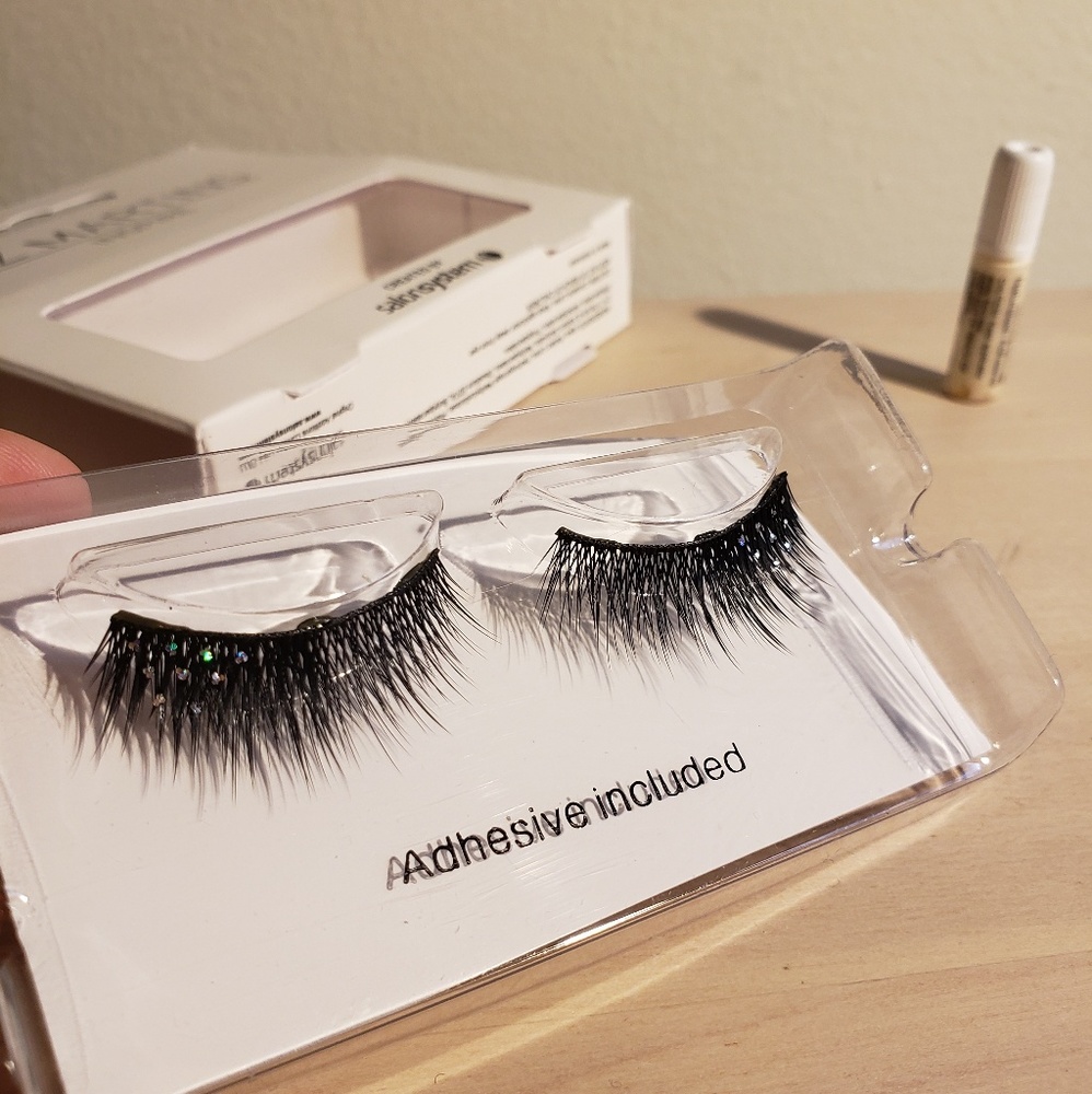 Liz Martins UK Inspired Lash w/ Glitters